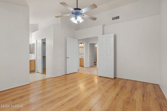 9551 N Crestone Drive, Tucson, AZ 85742