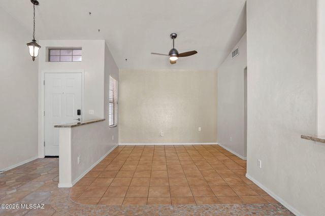 9551 N Crestone Drive, Tucson, AZ 85742