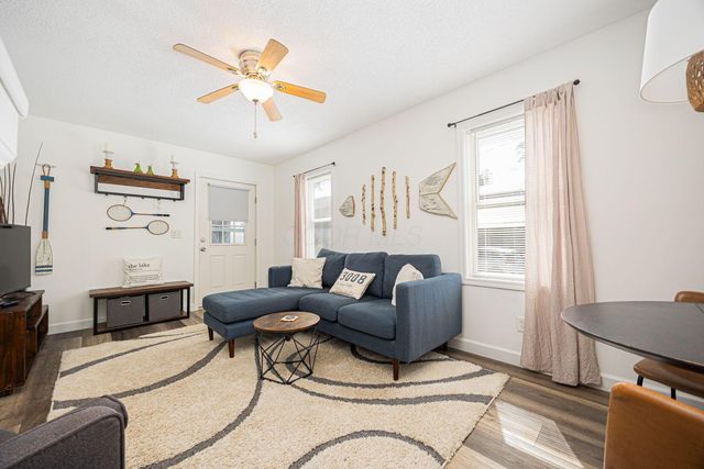 5 Rosebraugh Circle E, Buckeye Lake, OH 43008