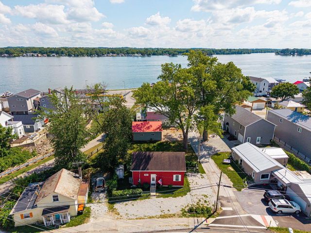 5 Rosebraugh Circle E, Buckeye Lake, OH 43008