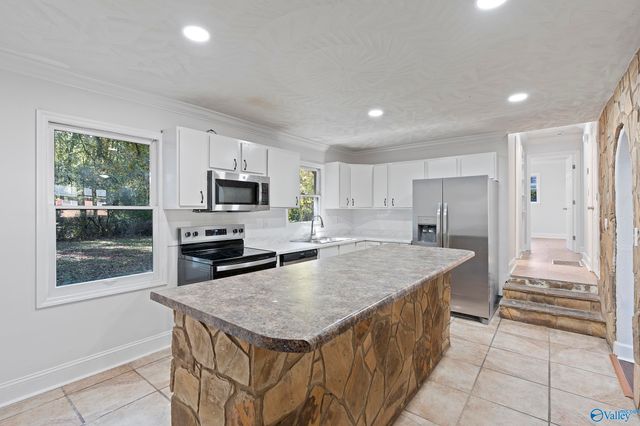 4710 Lumary Drive NW, Huntsville, AL 35810