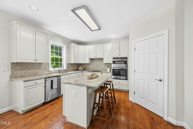 1279 Horsham Way, Apex, NC 27502