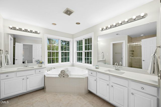 1279 Horsham Way, Apex, NC 27502