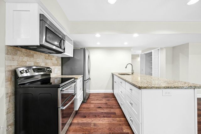 1279 Horsham Way, Apex, NC 27502