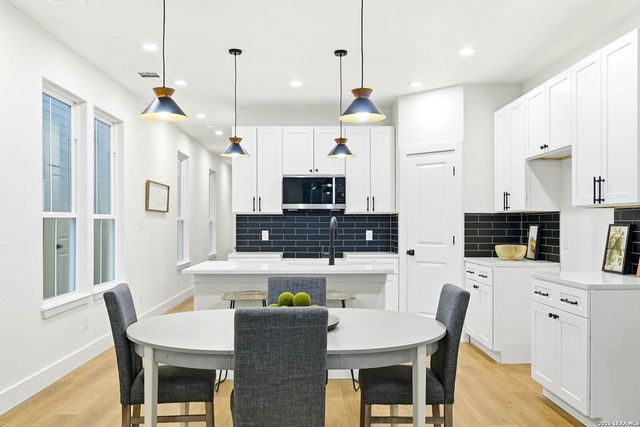 1801 W Southcross Blvd, San Antonio, TX 78211