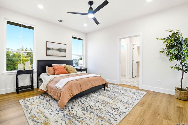 1801 W Southcross Blvd, San Antonio, TX 78211