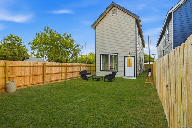 1801 W Southcross Blvd, San Antonio, TX 78211