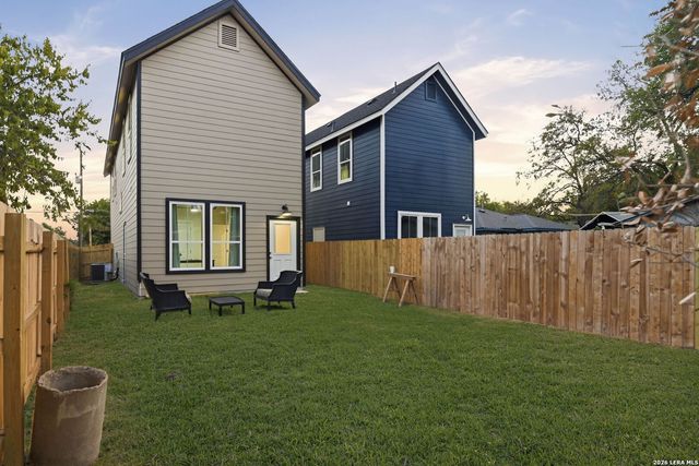 1801 W Southcross Blvd, San Antonio, TX 78211