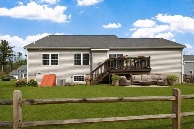 3 Pine Hill Way 3, Harvard, MA 01451