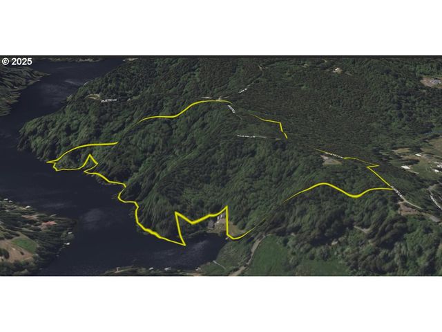 89349 RUSTIC Ln, Florence, OR 97439