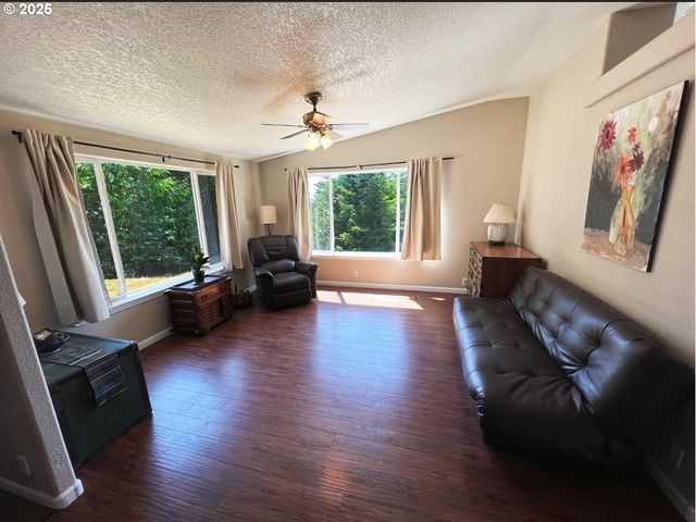 89349 RUSTIC Ln, Florence, OR 97439