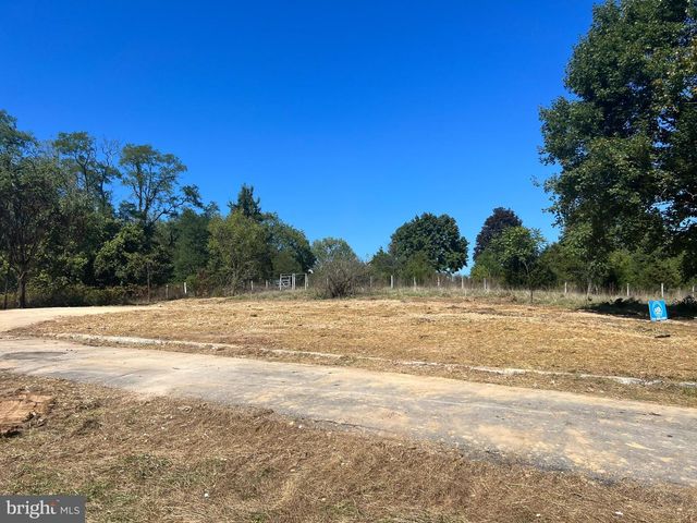 4159 WILLIAMSPORT PIKE, Martinsburg, WV 25404