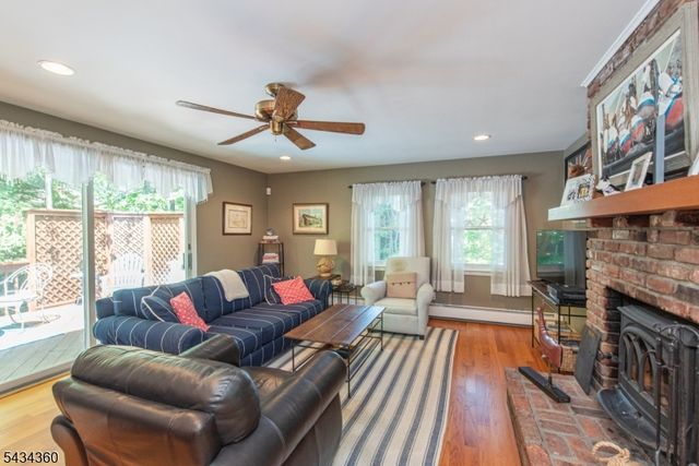 31 Clairview Rd, Parsippany-troy Hills Twp., NJ 07834