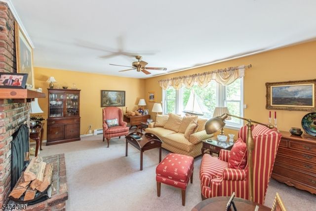 31 Clairview Rd, Parsippany-troy Hills Twp., NJ 07834