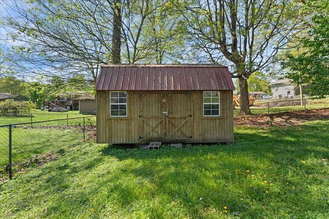 158 Ferndale Drive, Rossville, GA 30741