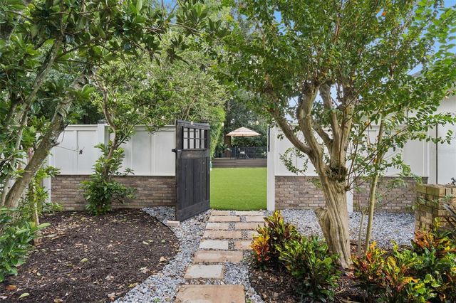 6102 SAND PINES ESTATES BOULEVARD, Orlando, FL 32819
