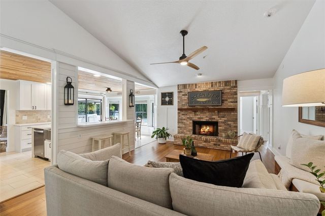 6102 SAND PINES ESTATES BOULEVARD, Orlando, FL 32819