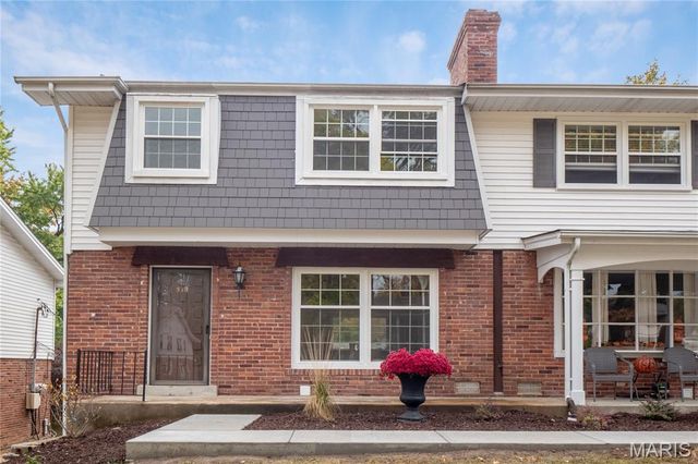 514 Broadmoor Drive, Chesterfield, MO 63017