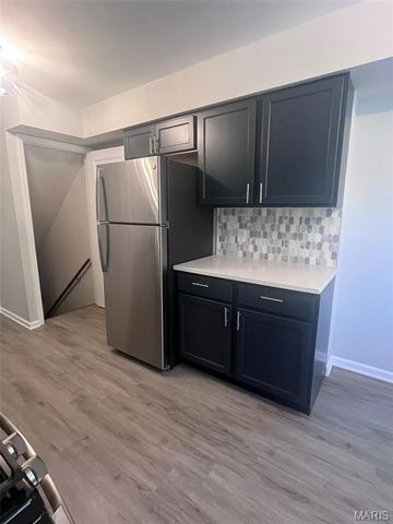 514 Broadmoor Drive, Chesterfield, MO 63017