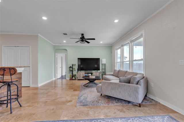 128 Kavanaugh ST, Georgetown, TX 78628