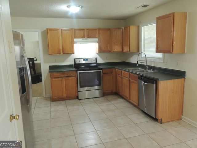 6574 Lake Mill Trace, Lithonia, GA 30038