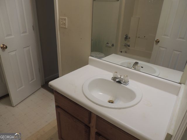 6574 Lake Mill Trace, Lithonia, GA 30038