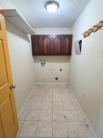 1618 Coach St, Deridder, LA 70634