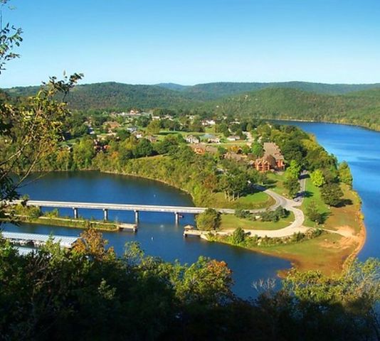 14 Cypress Point Lane 8, Holiday Island, AR 72631