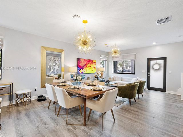 8398 NW 51st Ter 8398, Doral, FL 33166