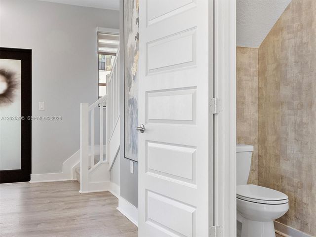 8398 NW 51st Ter 8398, Doral, FL 33166