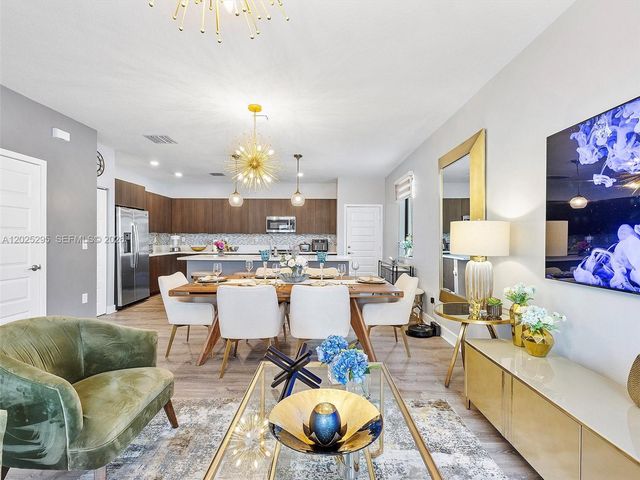 8398 NW 51st Ter 8398, Doral, FL 33166