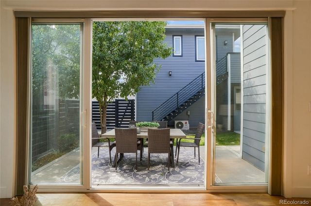 3275 S Logan Street, Englewood, CO 80113