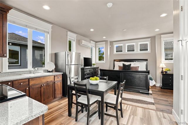 3275 S Logan Street, Englewood, CO 80113
