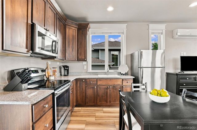 3275 S Logan Street, Englewood, CO 80113