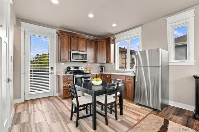 3275 S Logan Street, Englewood, CO 80113