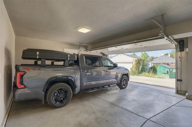 3275 S Logan Street, Englewood, CO 80113