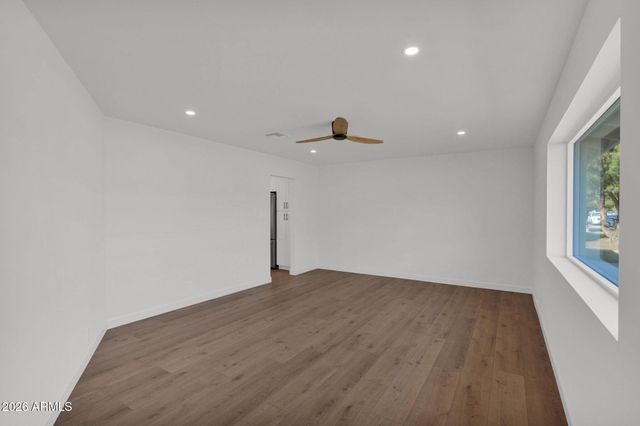 501 W SELDON Lane, Phoenix, AZ 85021