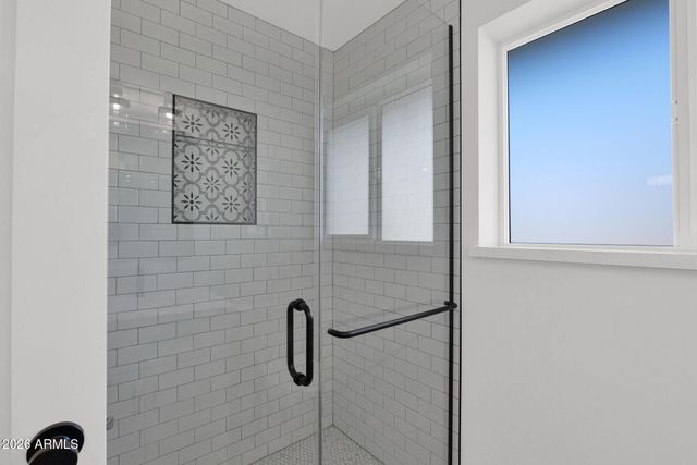 501 W SELDON Lane, Phoenix, AZ 85021