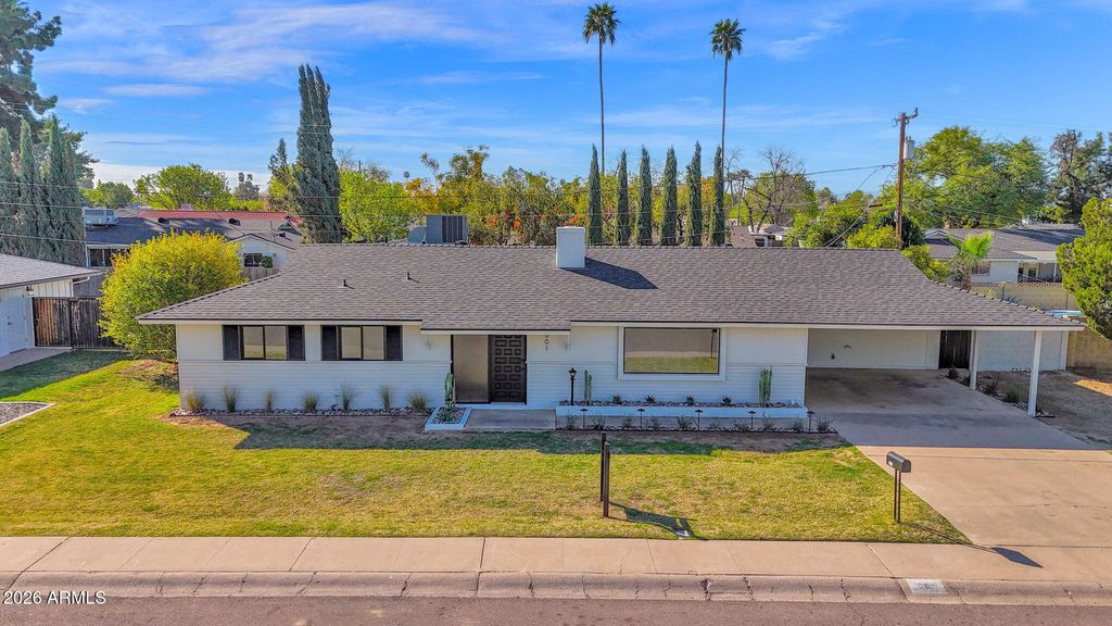 501 W SELDON Lane, Phoenix, AZ 85021