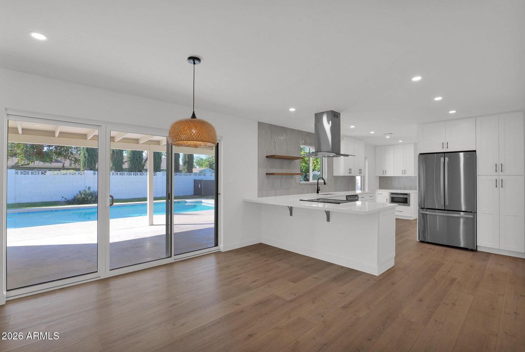 Image 17 of property listing at 501 W SELDON Lane, Phoenix, AZ 85021