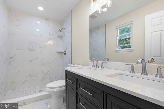 521 HEMINGWAY DR, Hockessin, DE 19707