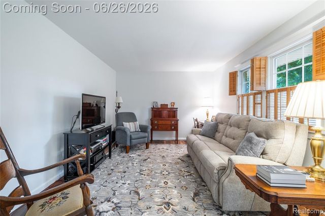 3706 Lido Drive, Highland, MI 48356
