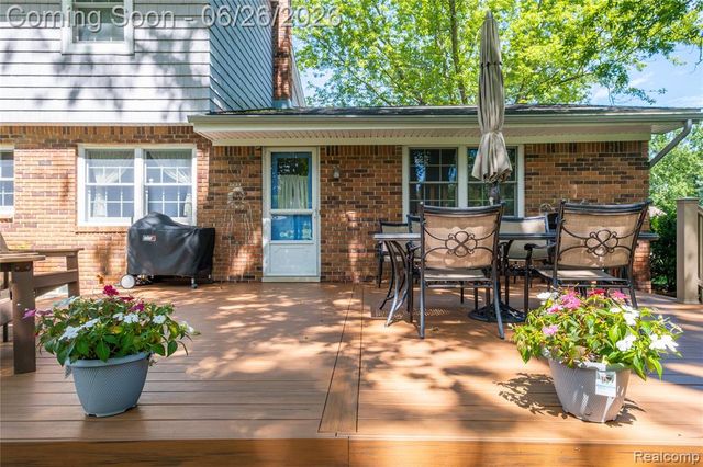 3706 Lido Drive, Highland, MI 48356