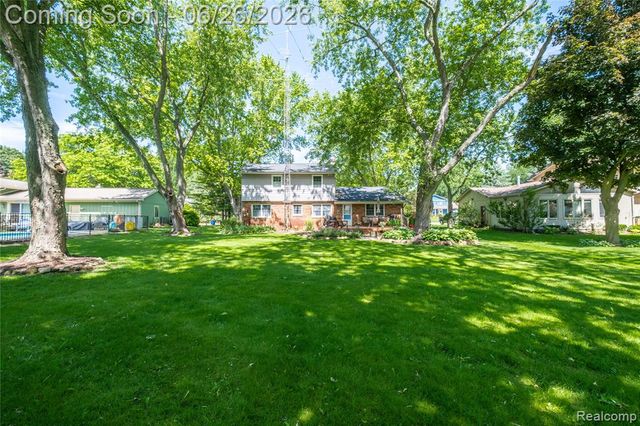 3706 Lido Drive, Highland, MI 48356