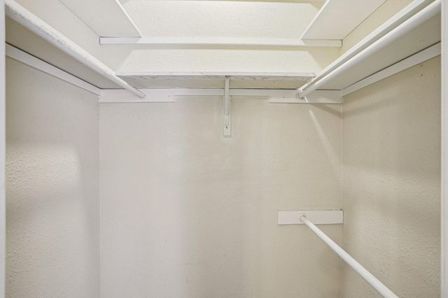 807 W 25th ST 309, Austin, TX 78705