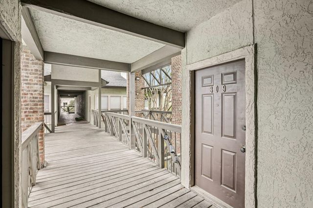 807 W 25th ST 309, Austin, TX 78705