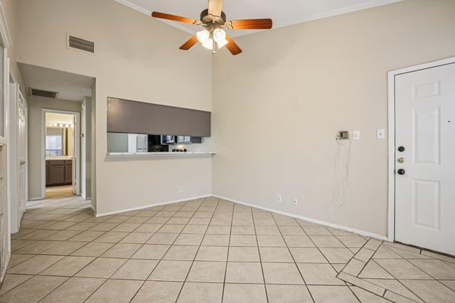 807 W 25th ST 309, Austin, TX 78705