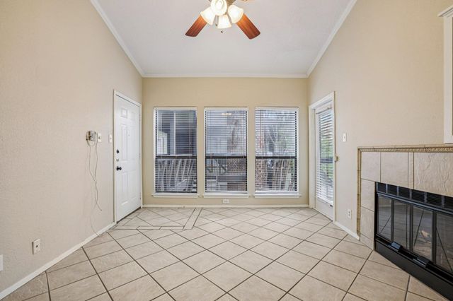 807 W 25th ST 309, Austin, TX 78705