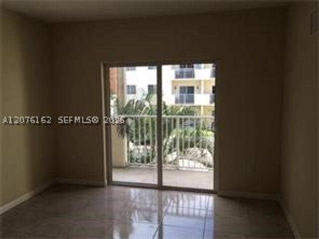 11050 SW 196th St 303, Cutler Bay, FL 33157