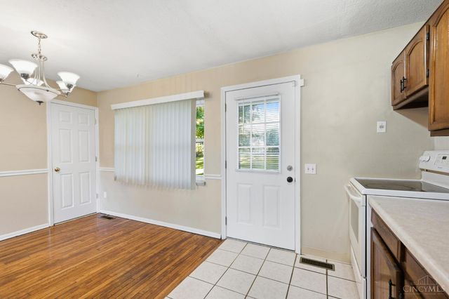 11391 Folkstone Drive, Forest Park, OH 45240